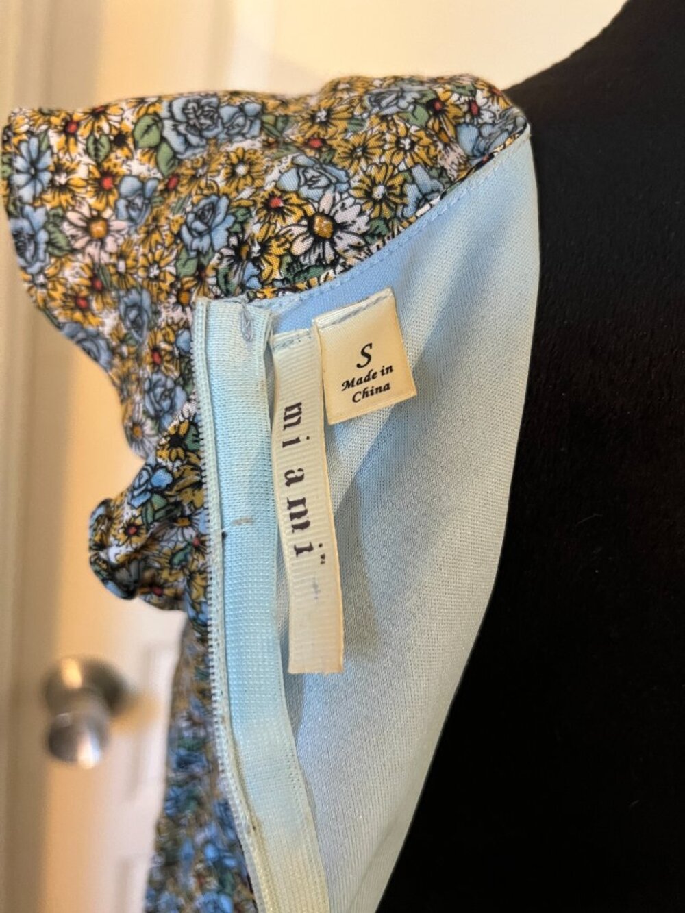 Floral Print Romper - Picture 3 of 4